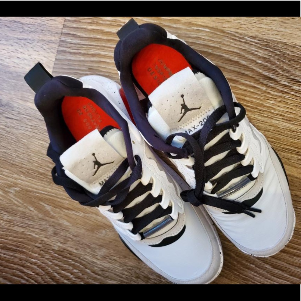 Jordan’s Max 200